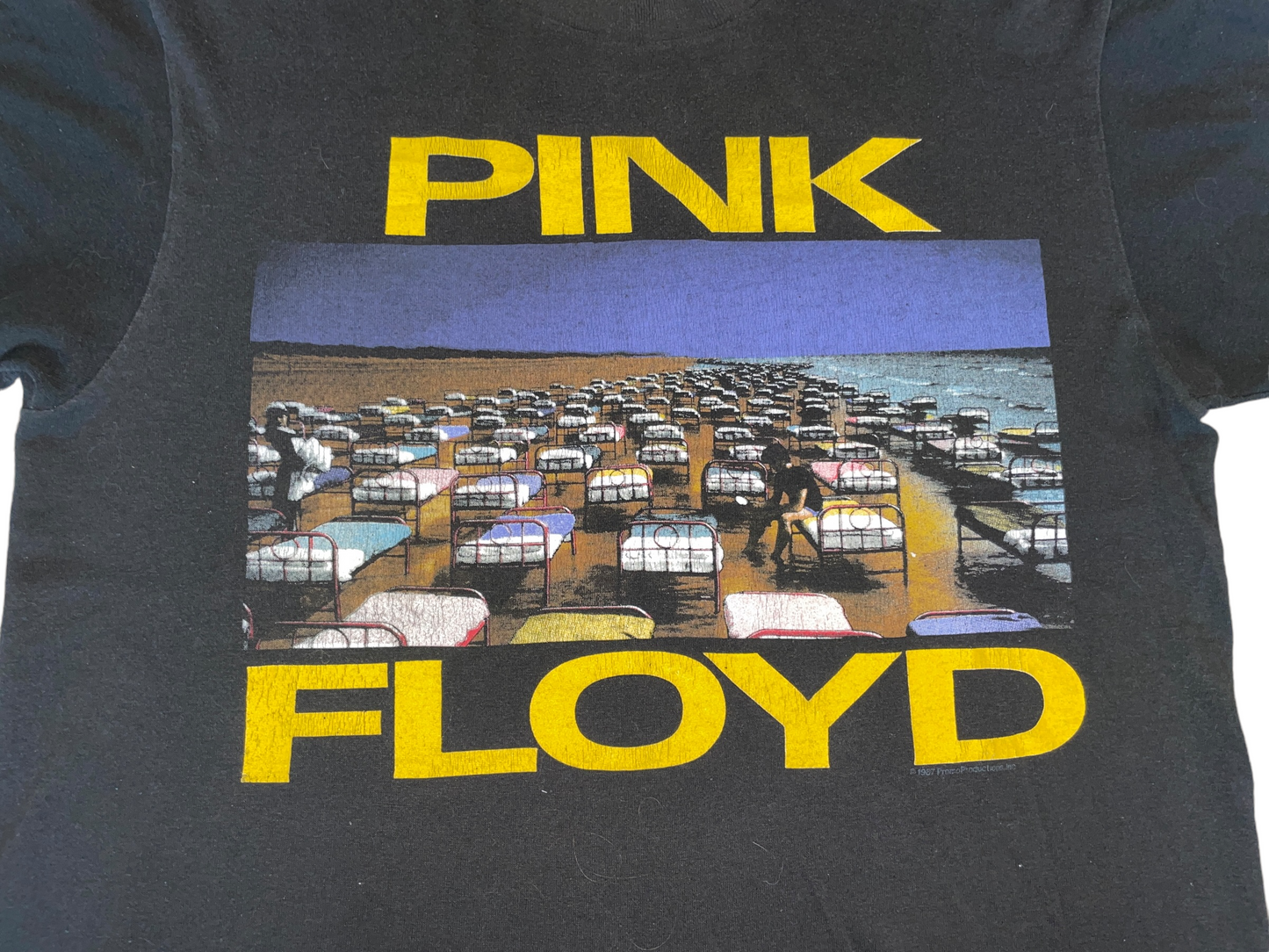 Vintage 1987 Pink Floyd World Tour T-Shirt