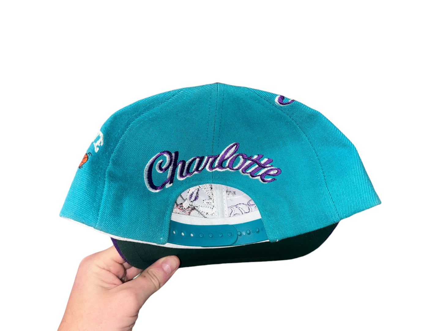 Vintage 90's Charlotte Hornets Snapback