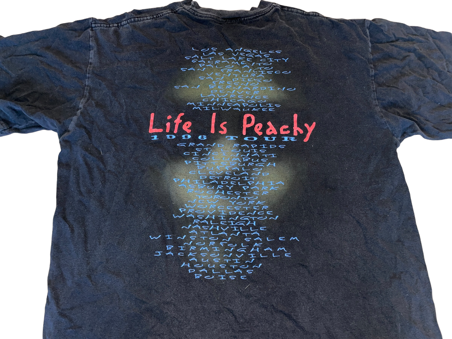 Vintage 1997 Korn Life is Peachy T-Shirt